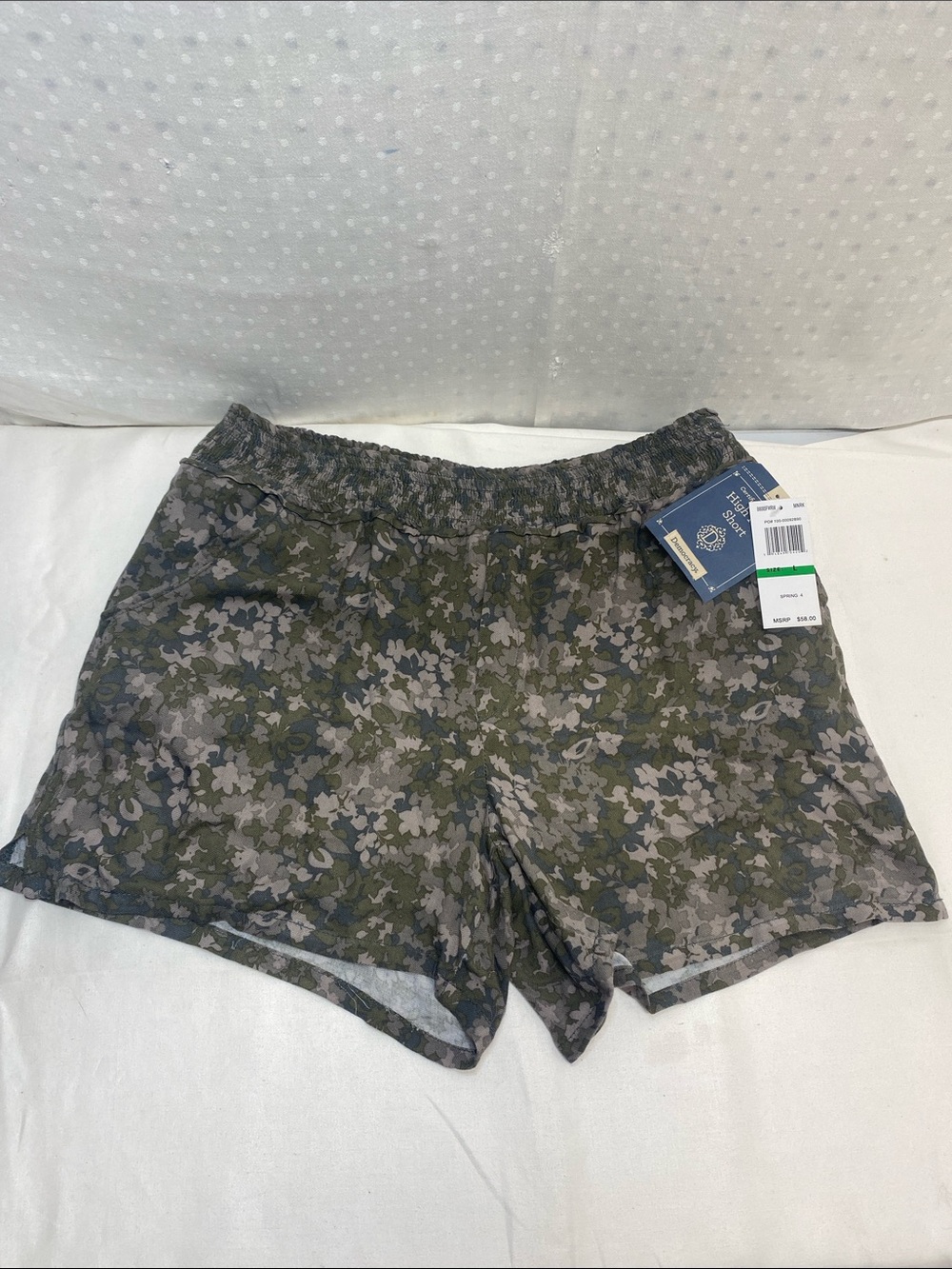 Democracy Olive and Gray Floral Print High‎ Rise Rayon Shorts Size L NWT